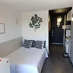 Caducee Climatise Balcon Ensoleille Parking Proche Montpellier Grabels
