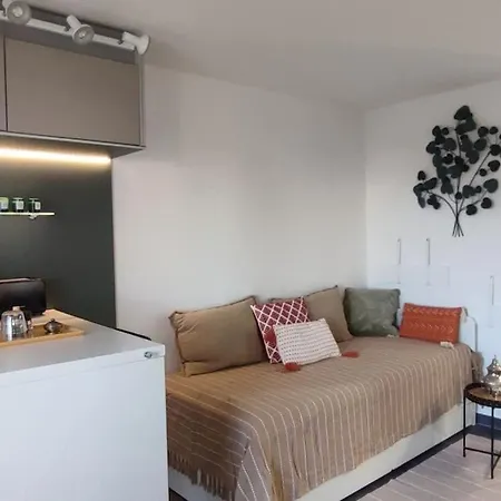 Caducee Climatise Balcon Ensoleille Parking Nord Montpellier Grabels