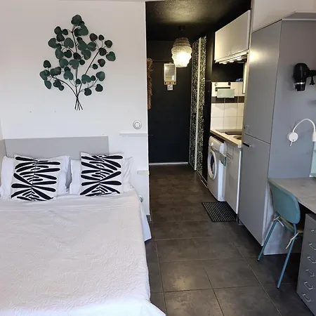 Caducée Climatisé Balcon Ensoleillé Parking Proche Montpellier Grabels