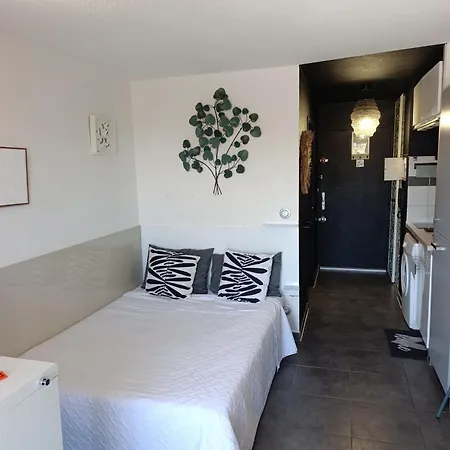 Caducée Climatisé Balcon Ensoleillé Parking Proche Montpellier Grabels